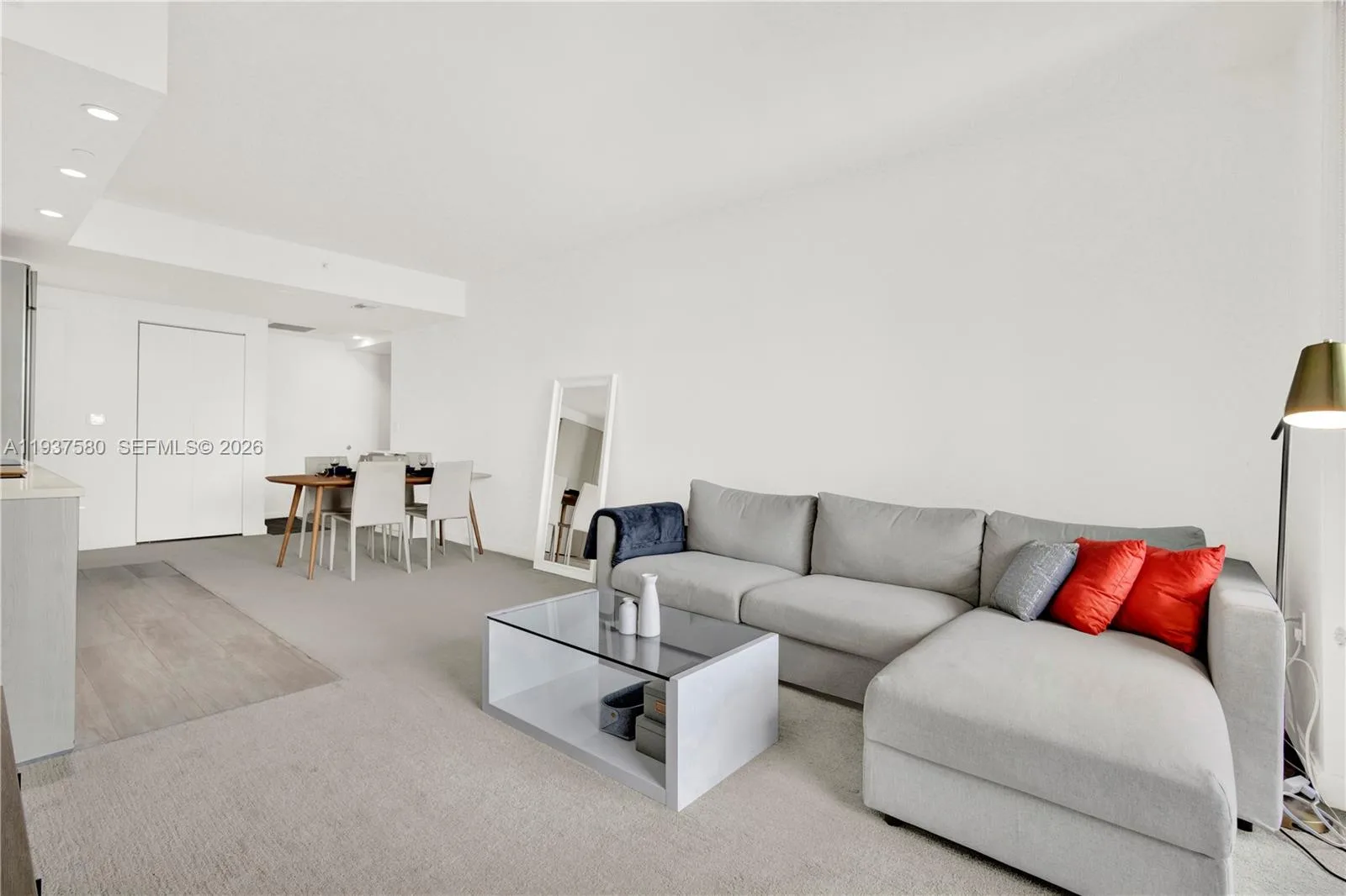 45 SW 9th St # 1609, Miami, FL 33130 photo 3