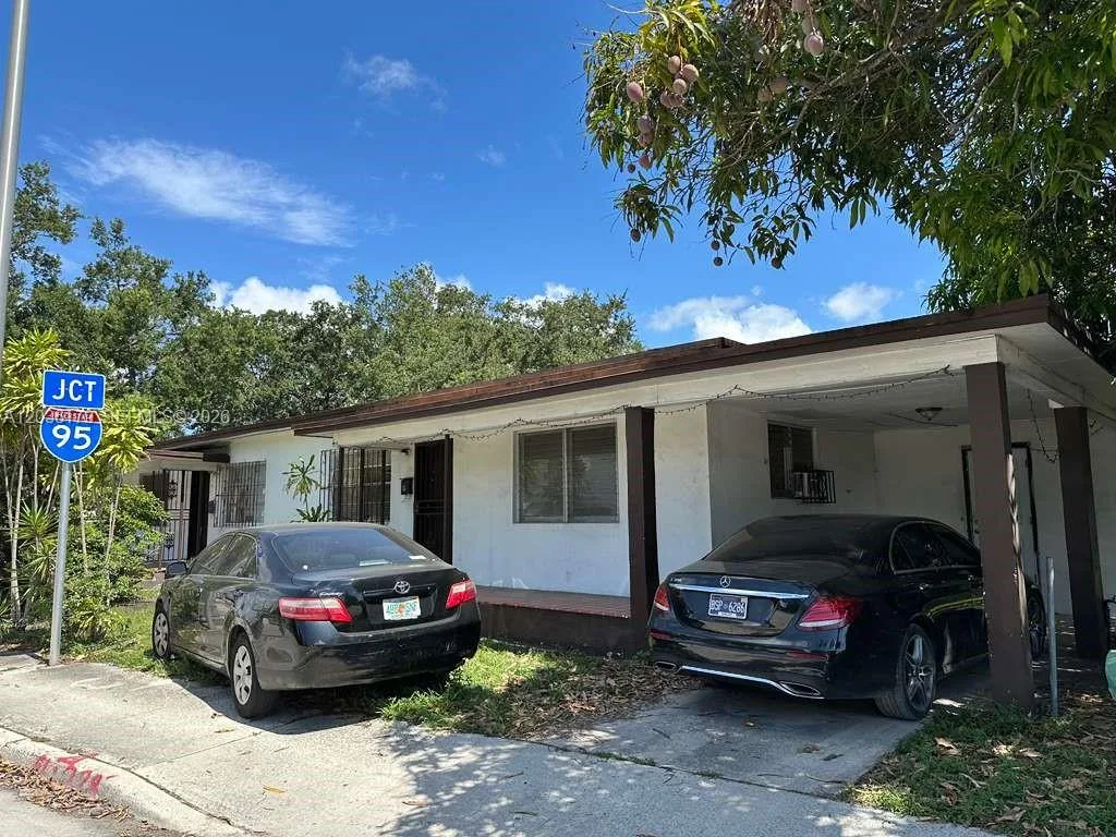 545 NW 81st St, Miami, FL 33150