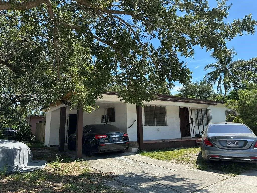 545 NW 81st St, Miami, FL 33150 photo 6