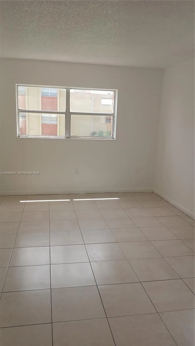 3610 NW 21st St # 313, Lauderdale Lakes, FL 33311 photo 10