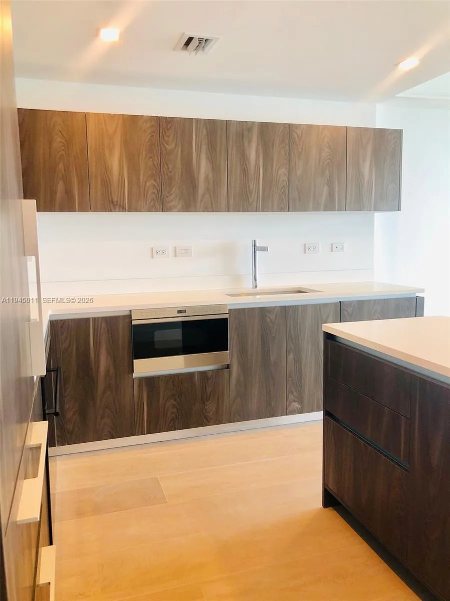 3131 NE 7th Ave # 3305, Miami, FL 33137 photo 3