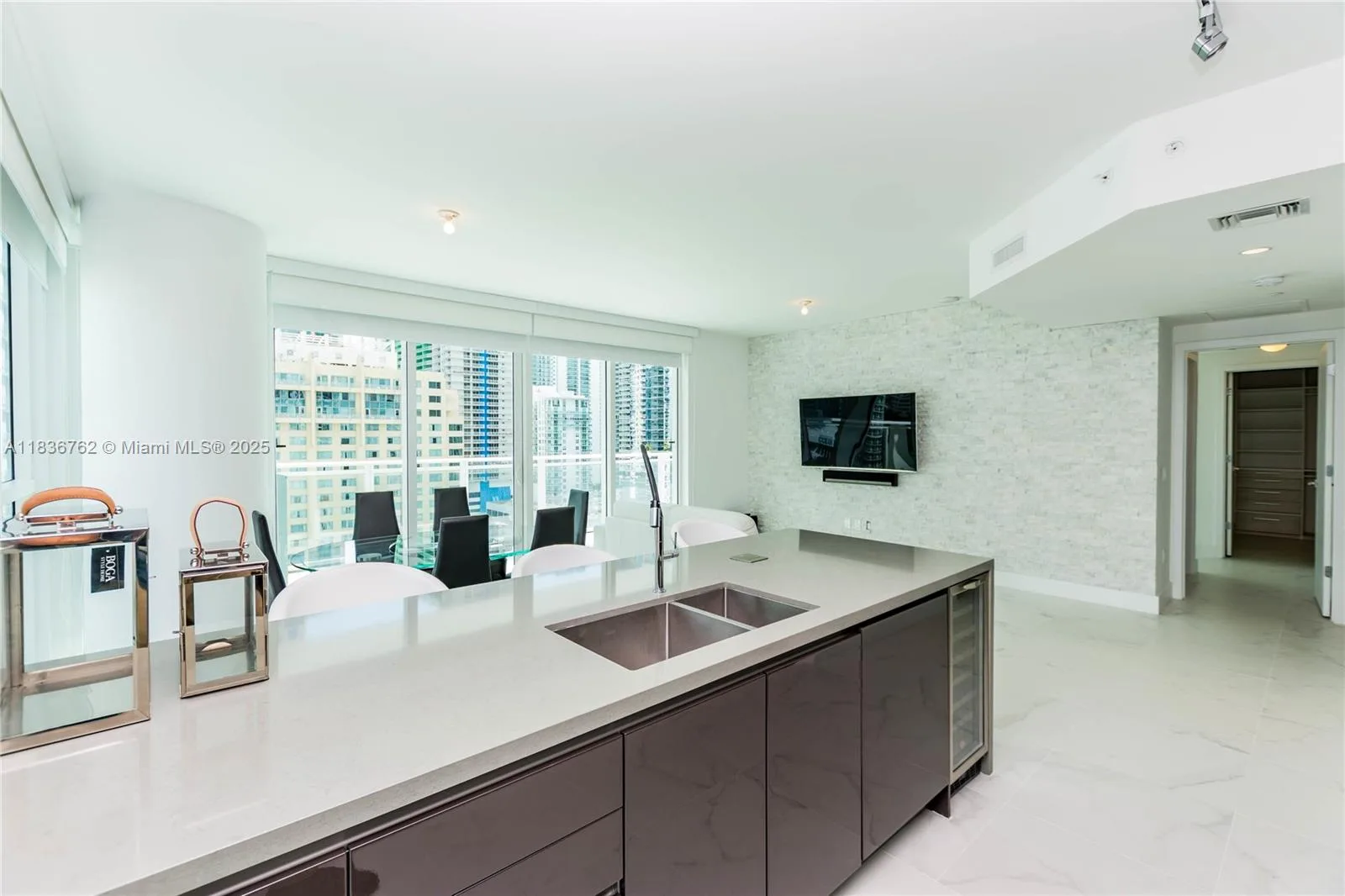 1080 Brickell Ave # 1708, Miami, FL 33131 photo 5