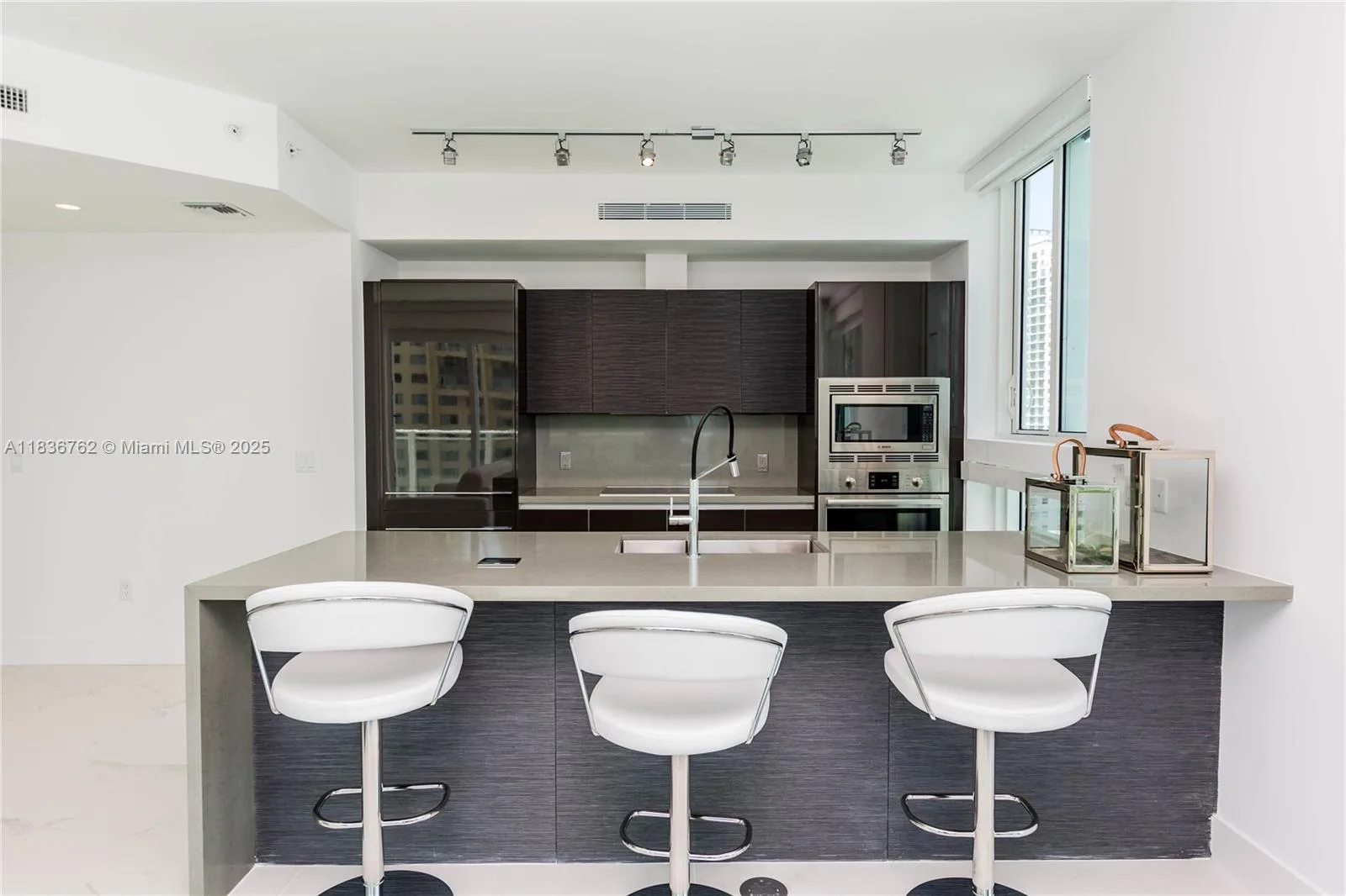 1080 Brickell Ave # 1708, Miami, FL 33131 photo 7