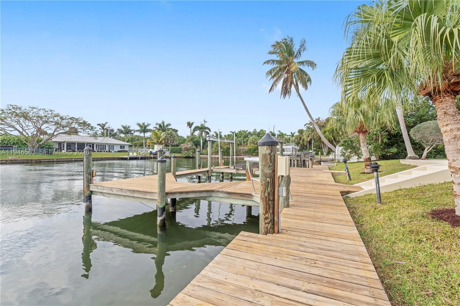25 Park Ave, Vero Beach, FL 32960 photo 4