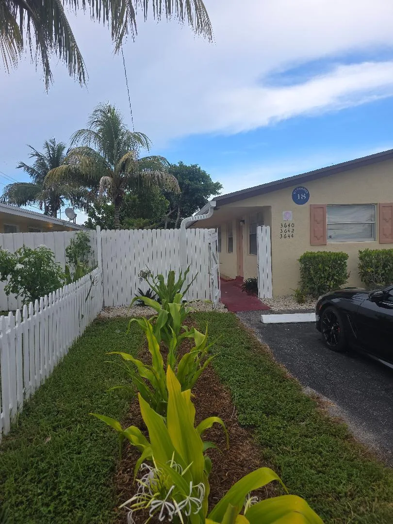 3640 NE 1ST Avenue # 3, Oakland Park, FL 33334 photo 2