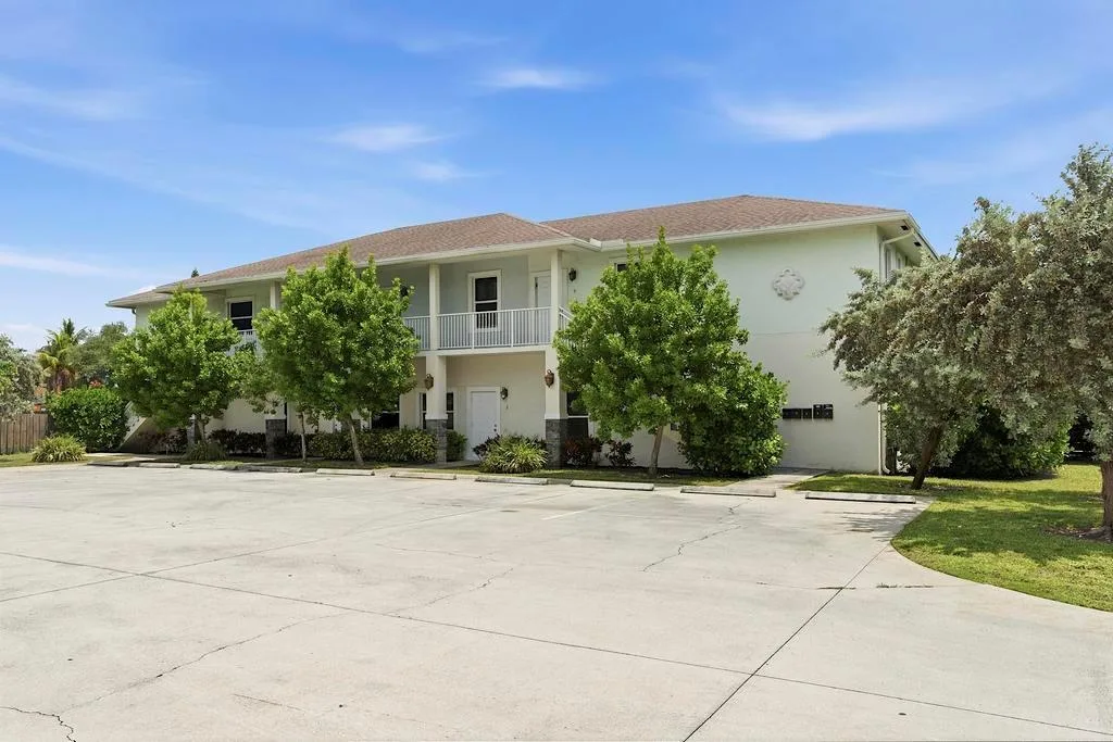 105 2nd Street # 2, Lake Park, FL 33403