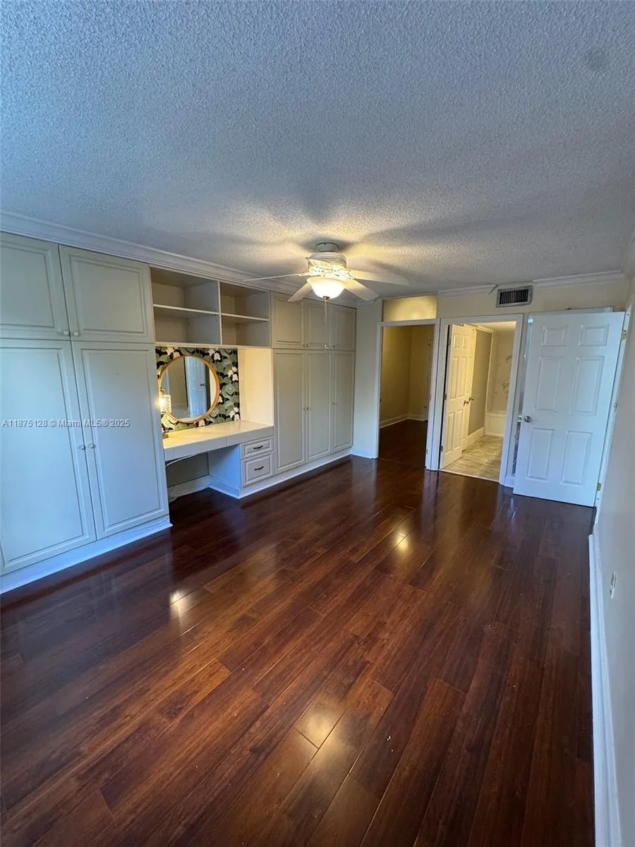 2780 NE 183rd St # 301, Aventura, FL 33160 photo 10