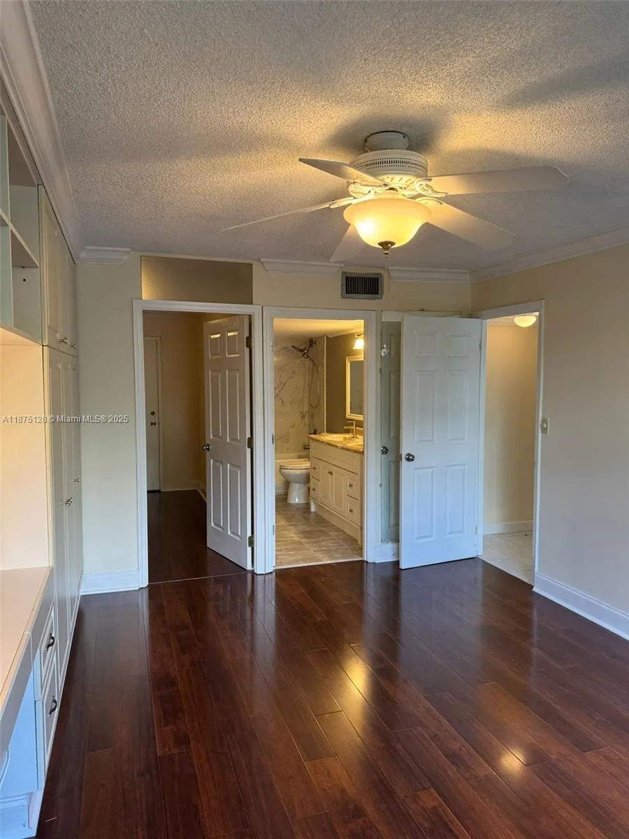 2780 NE 183rd St # 301, Aventura, FL 33160 photo 11