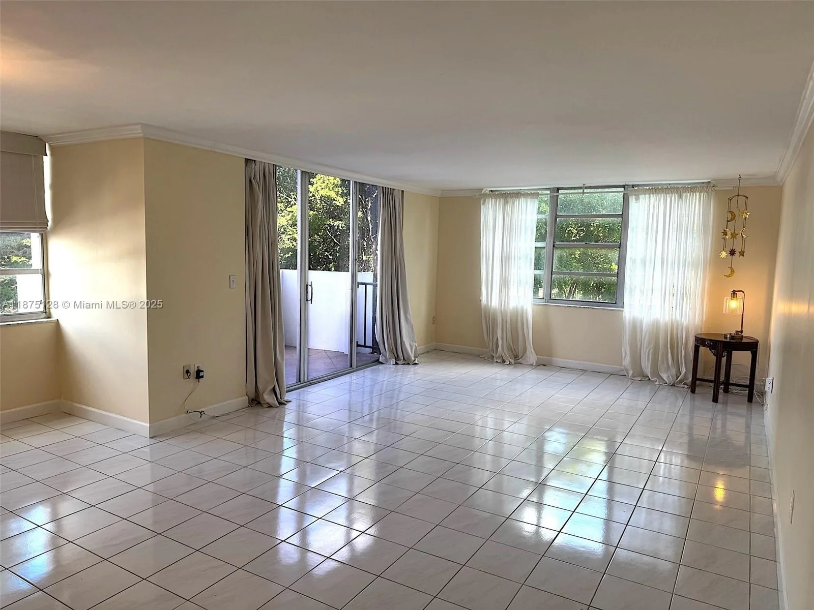 2780 NE 183rd St # 301, Aventura, FL 33160 photo 6