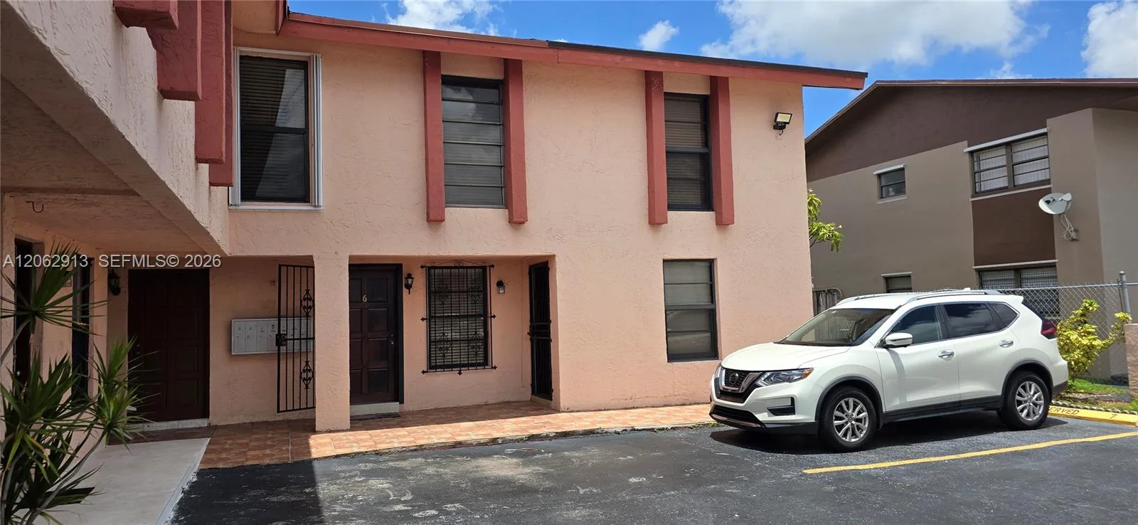 1345 W 41st St # 6, Hialeah, FL 33012