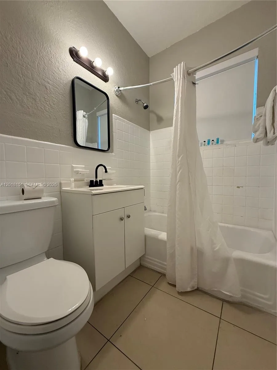 7710 Harding Ave # 1, Miami Beach, FL 33141