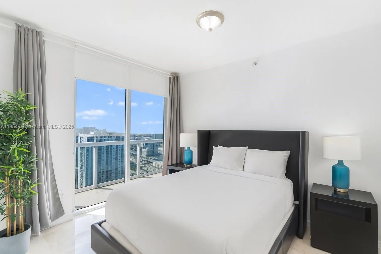 485 Brickell Ave # 4404, Miami, FL 33131 photo 10
