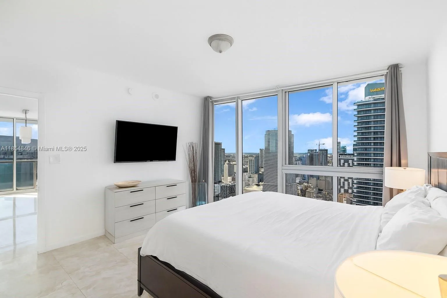 485 Brickell Ave # 4404, Miami, FL 33131 photo 7
