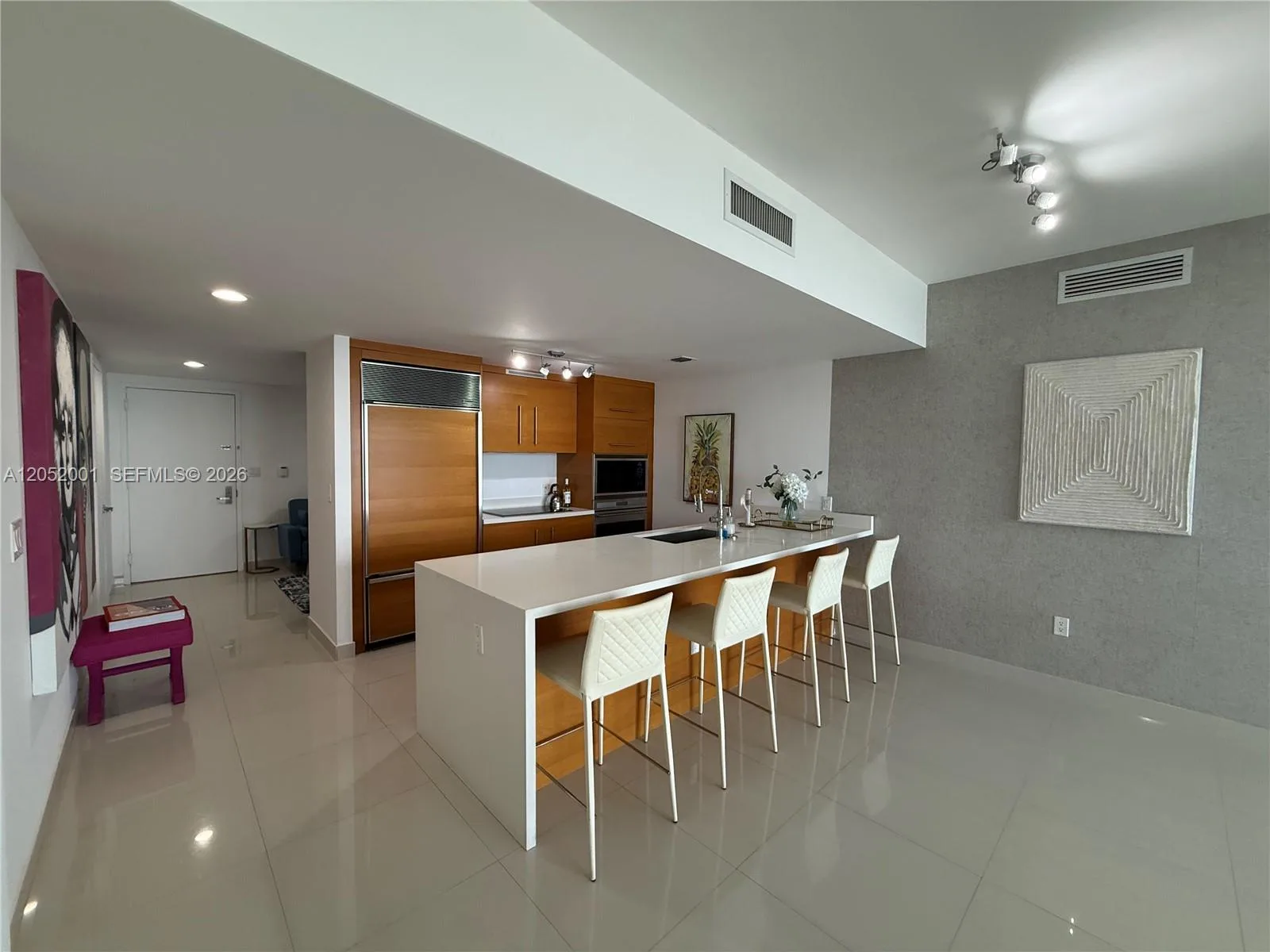 475 Brickell Ave # 3207, Miami, FL 33131 photo 2
