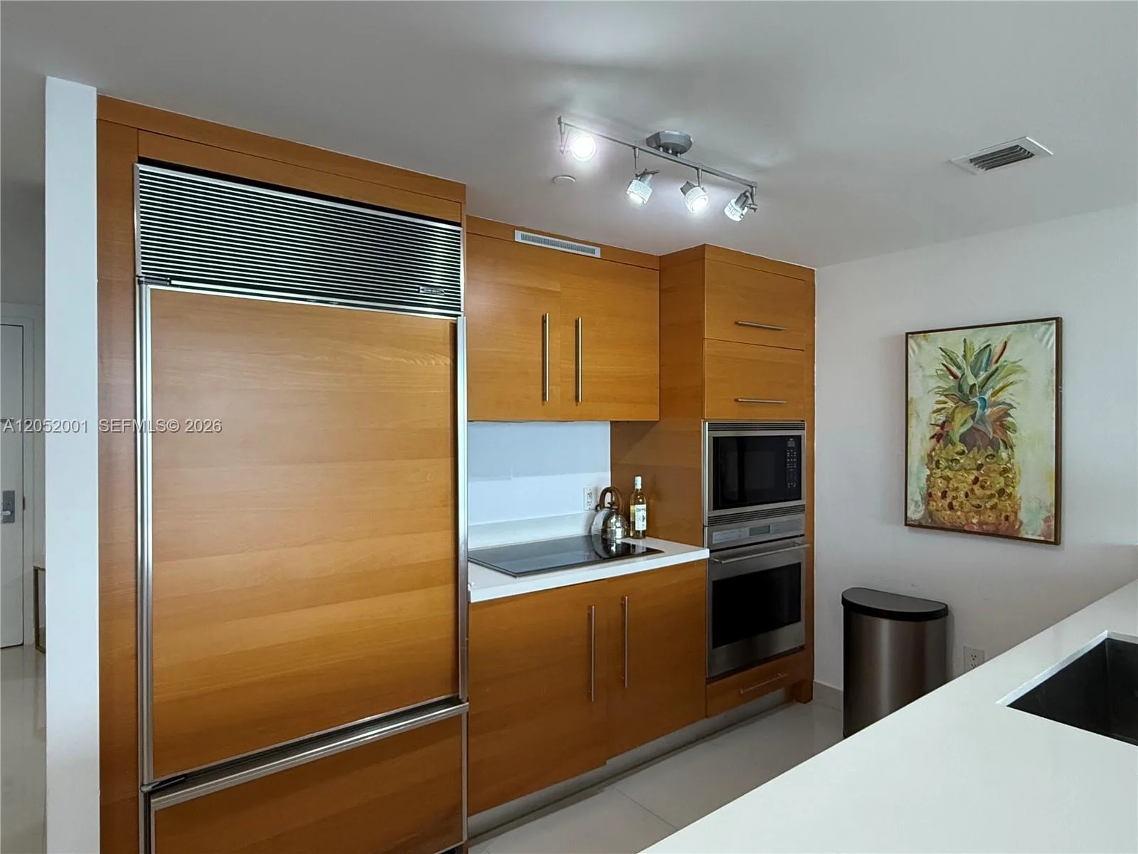 475 Brickell Ave # 3207, Miami, FL 33131 photo 3