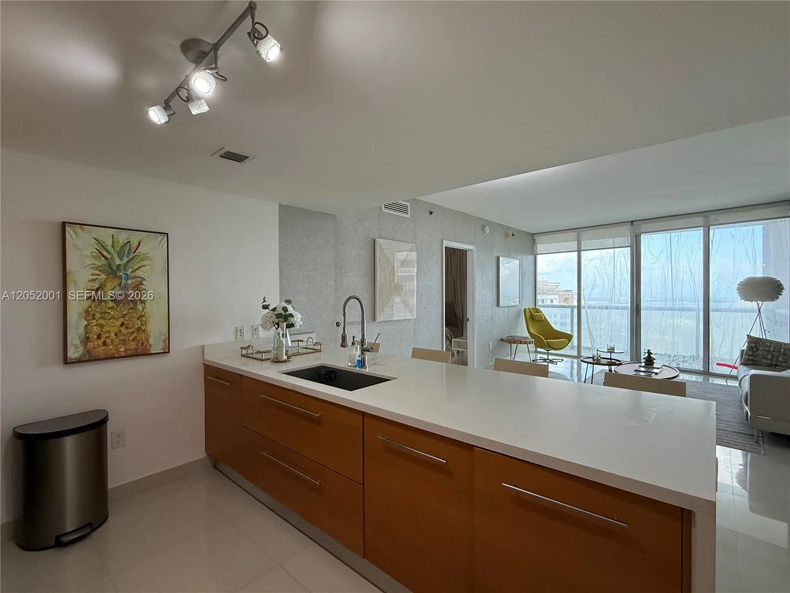 475 Brickell Ave # 3207, Miami, FL 33131 photo 4