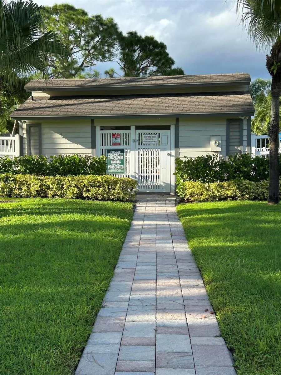 13383 Bedford Mews Court, Wellington, FL 33414 photo 2