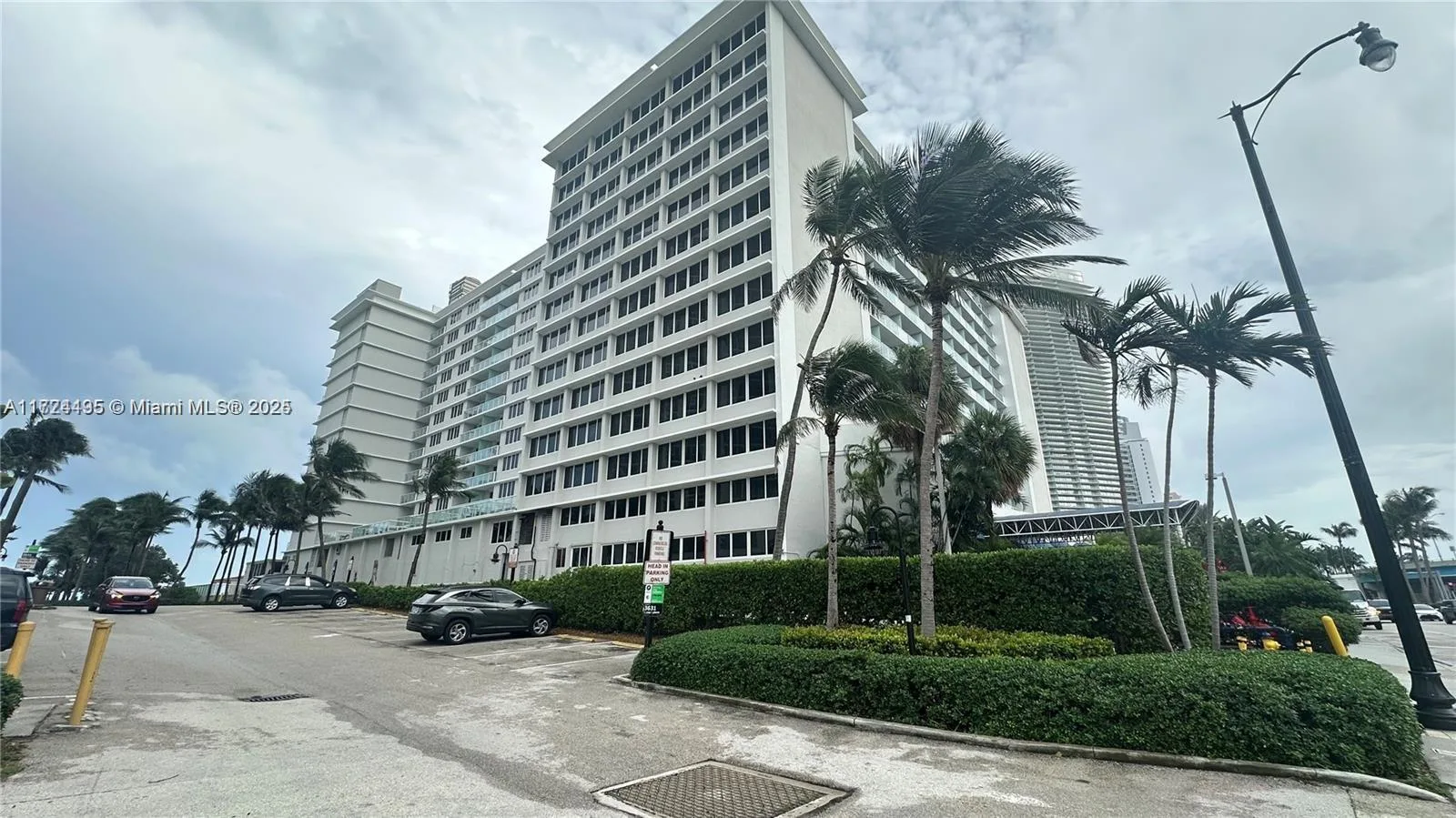 19201 Collins Ave # 701, Sunny Isles Beach, FL 33160 photo 12