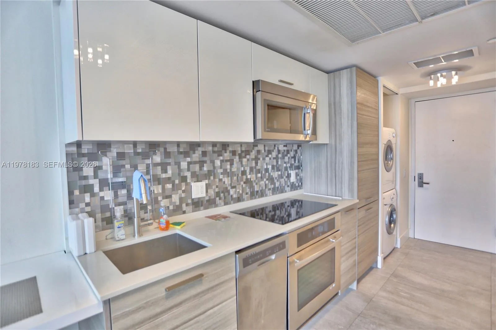 1300 Brickell Bay Dr # 2700, Miami, FL 33131 photo 4