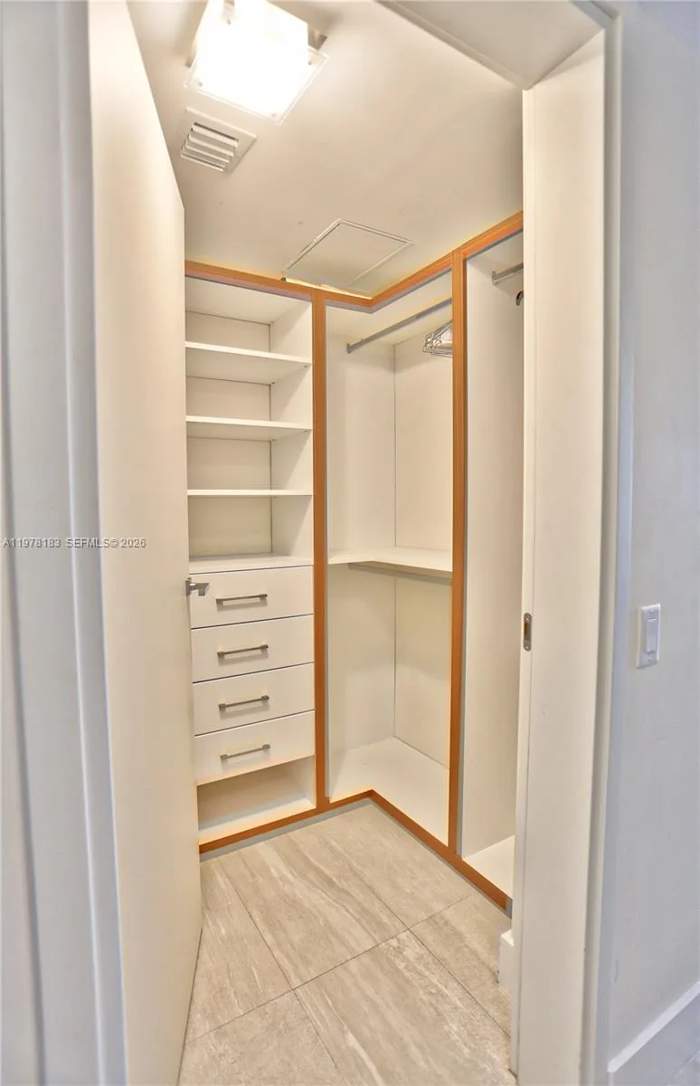 1300 Brickell Bay Dr # 2700, Miami, FL 33131 photo 7
