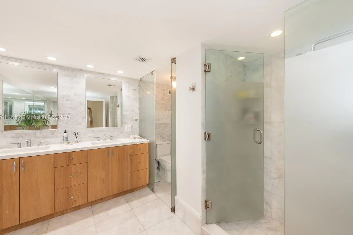 1121 Crandon Blvd # D402, Key Biscayne, FL 33149 photo 11
