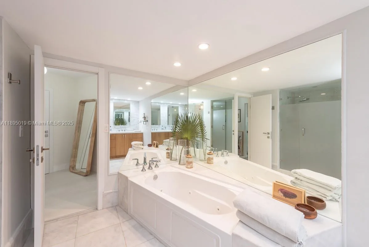 1121 Crandon Blvd # D402, Key Biscayne, FL 33149 photo 13