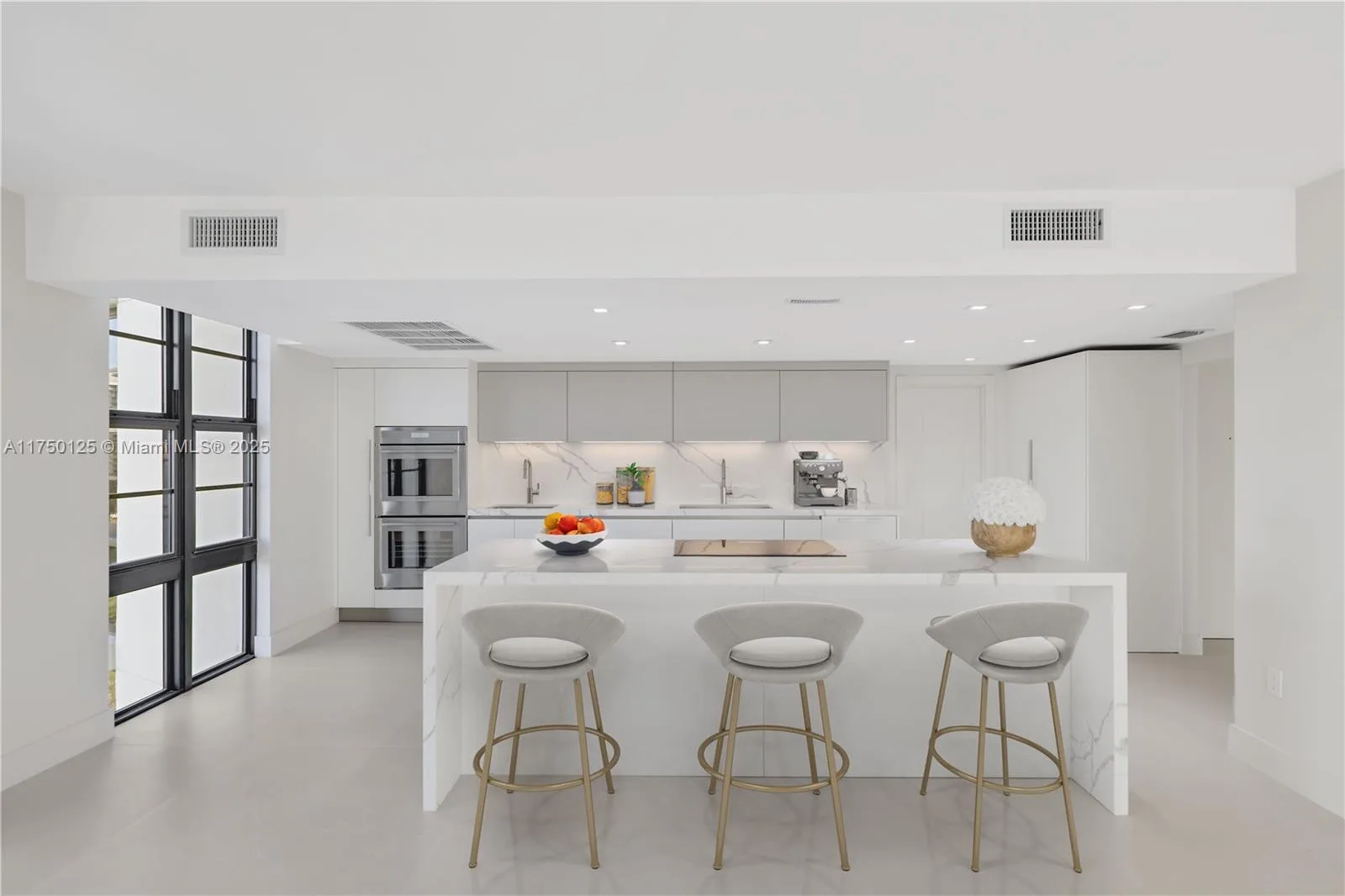 5500 Collins Ave # 802, Miami Beach, FL 33140 photo 3