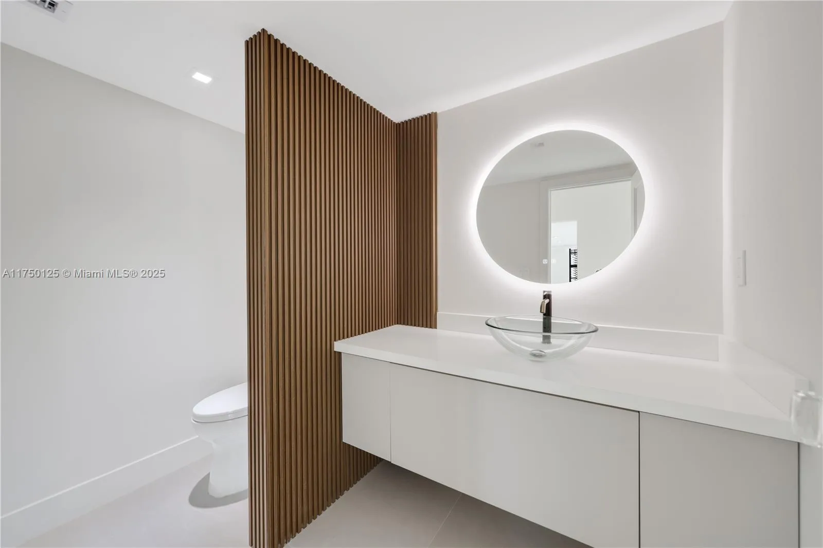 5500 Collins Ave # 802, Miami Beach, FL 33140 photo 9