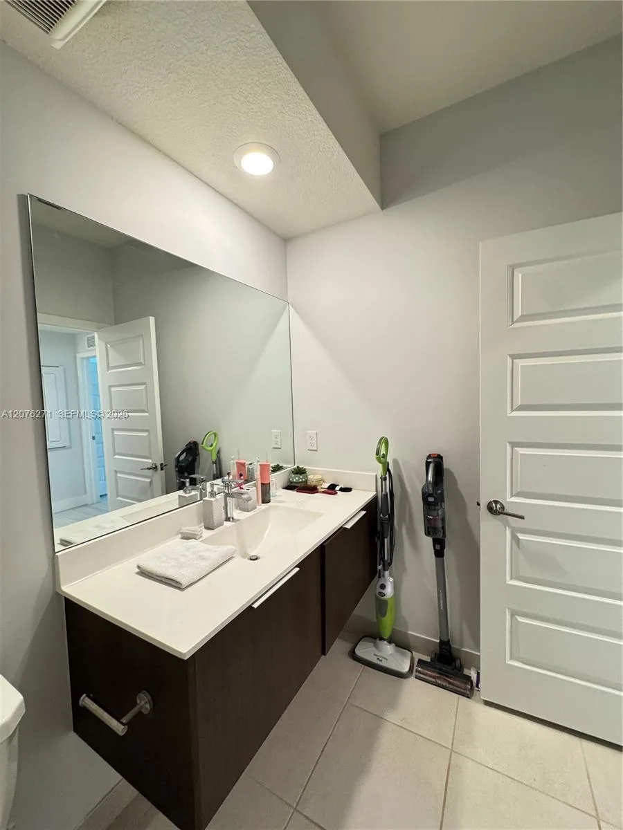 10413 NW 82nd St # 3, Doral, FL 33178 photo 6
