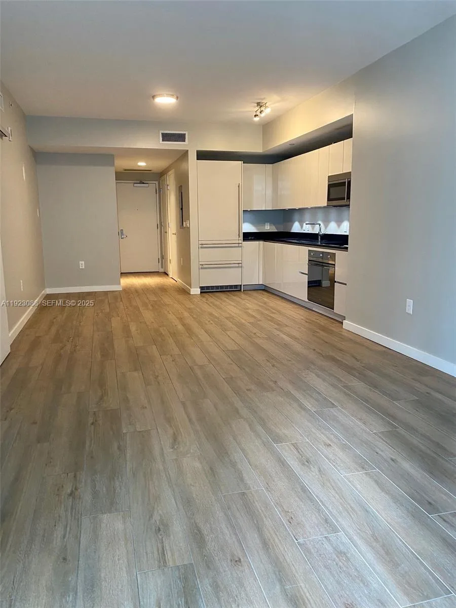 1010 Brickell Ave # 1508, Miami, FL 33131