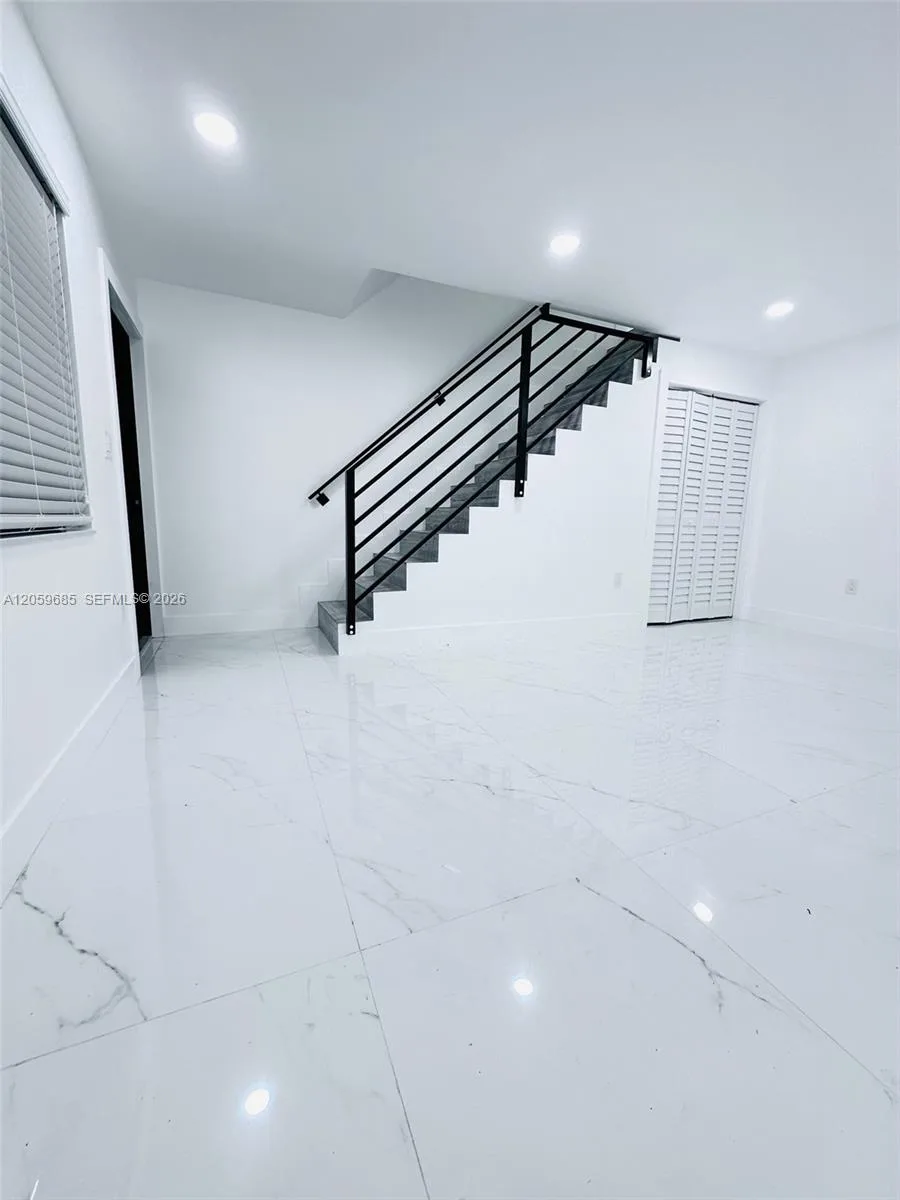 131 NE 77th St # 4, Miami, FL 33138 photo 3