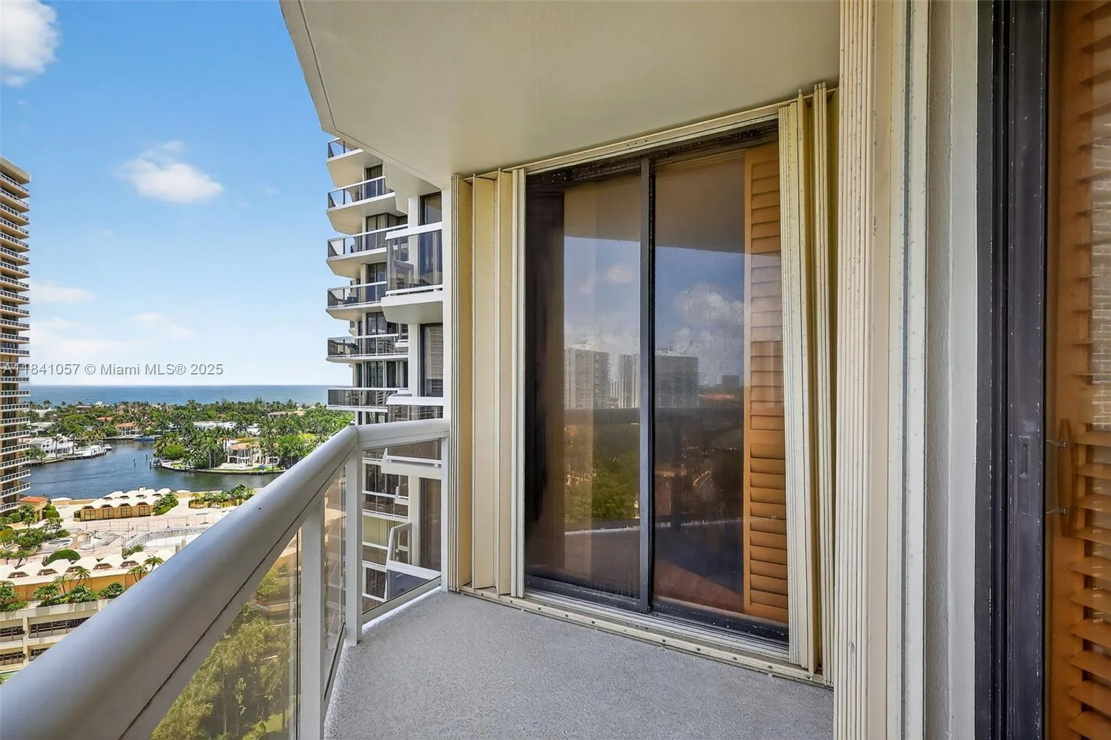 20185 E Country Club Dr # 1406/1405, Aventura, FL 33180 photo 4