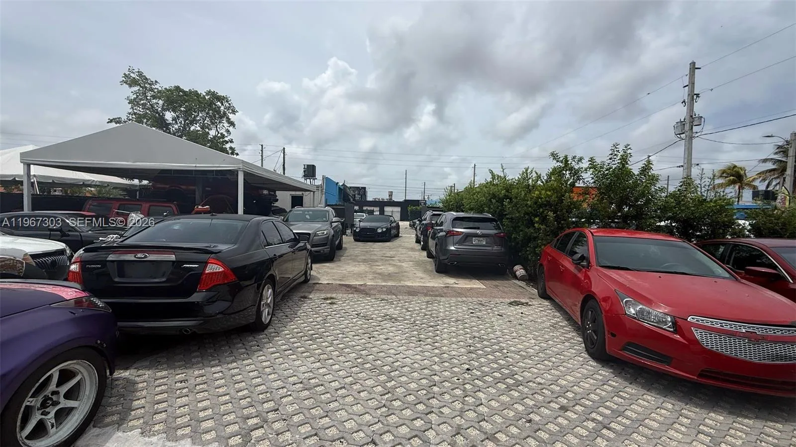 680 NW 71st St, Miami, FL 33150 photo 2
