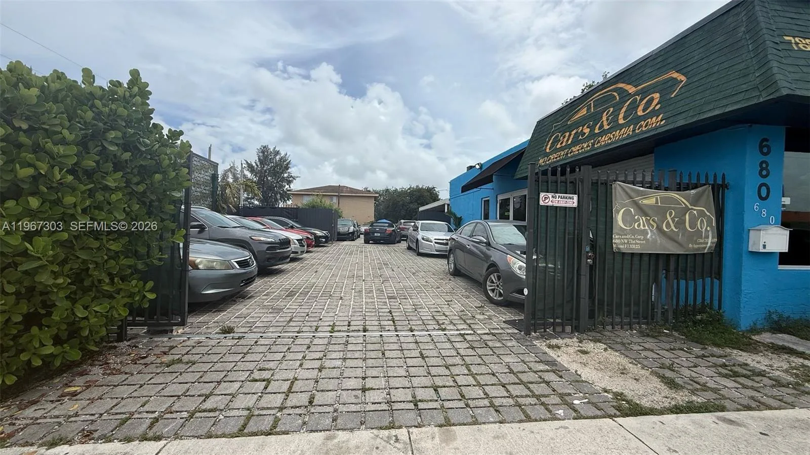 680 NW 71st St, Miami, FL 33150 photo 4