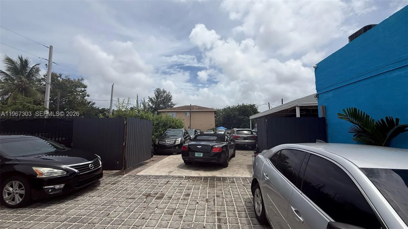 680 NW 71st St, Miami, FL 33150 photo 5