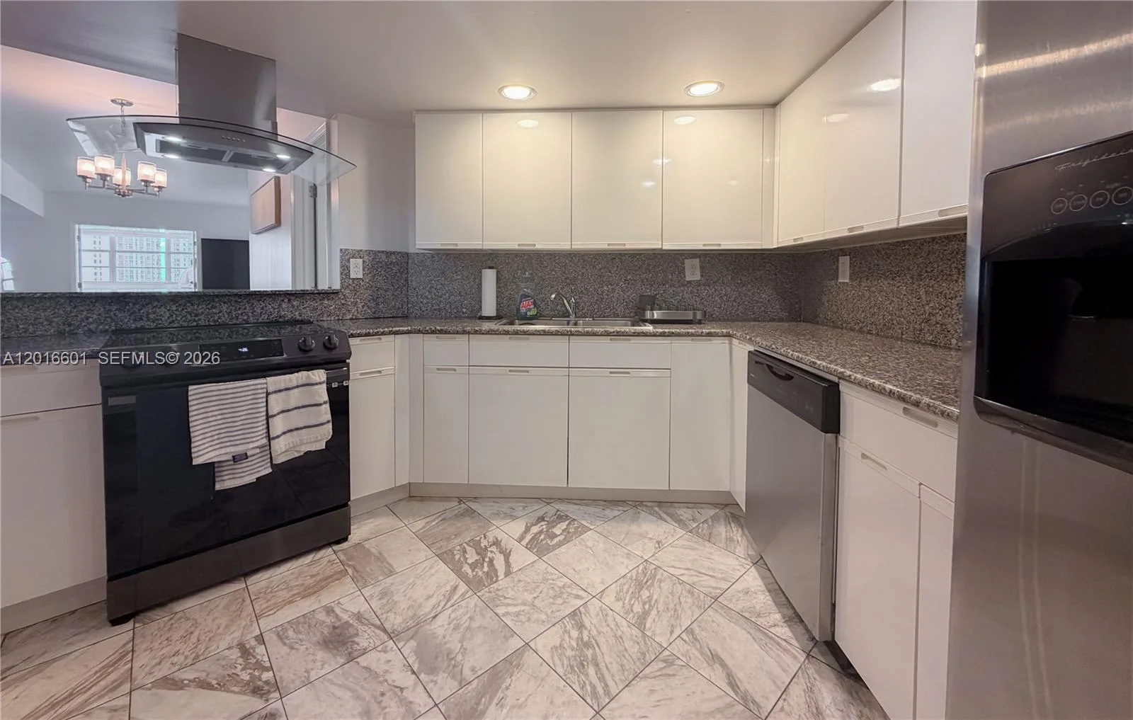 825 Brickell Bay Dr # 2050, Miami, FL 33131 photo 8