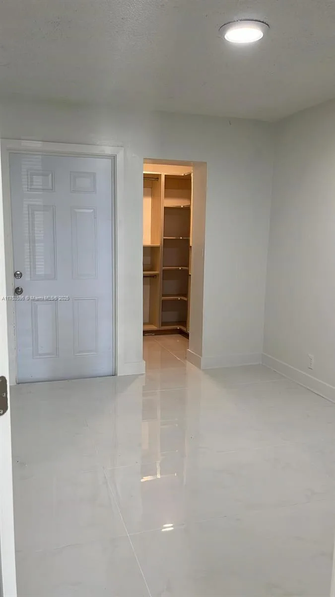 6051 Arthur St # 14, Hollywood, FL 33024 photo 3
