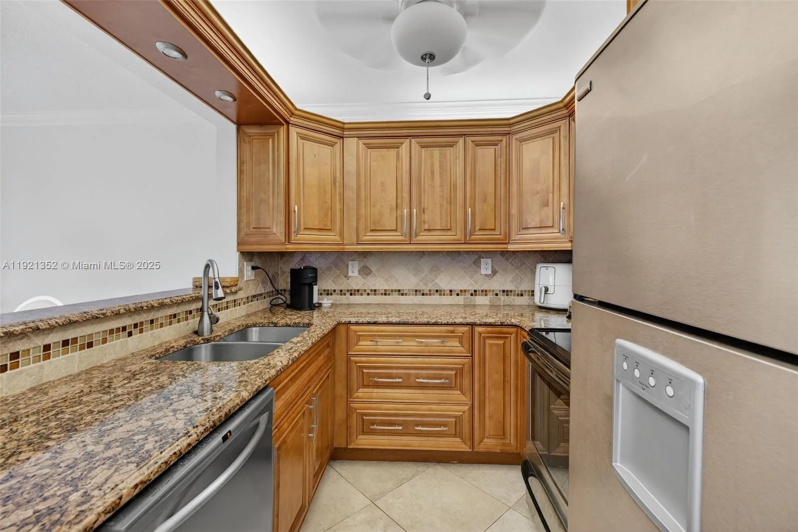 5681 SW 2nd Ct # 117, Margate, FL 33068 photo 10