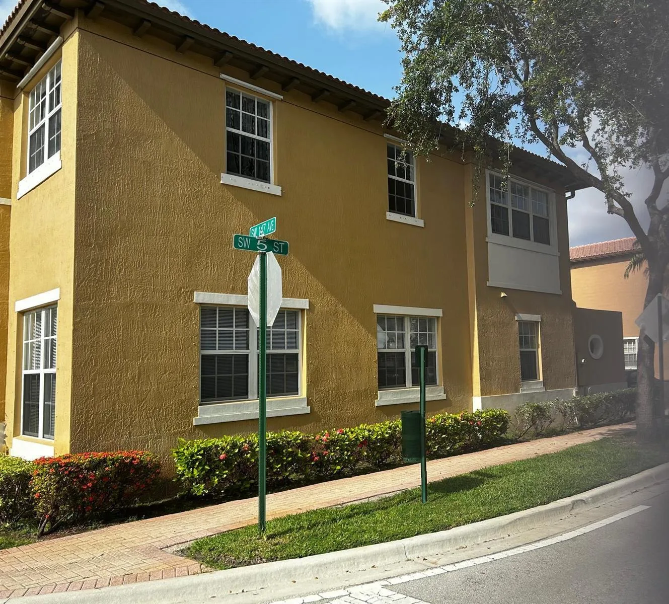 502 SW 147th Avenue, Pembroke Pines, FL 33027 photo 3
