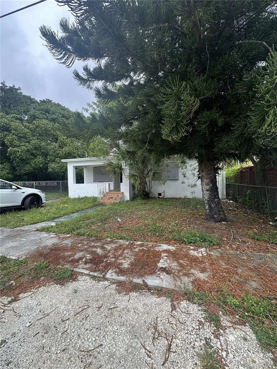 1891 NW 62nd Ter, Miami, FL 33147 photo 4