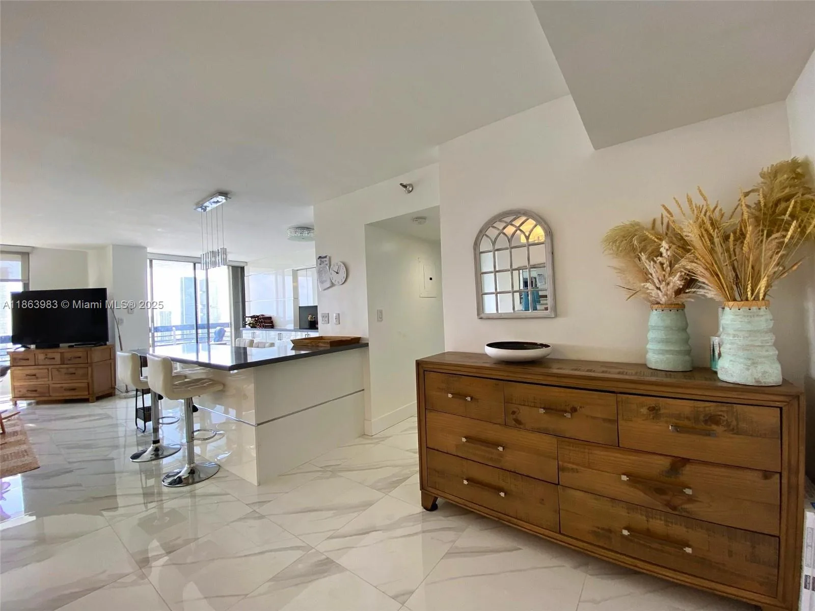 3530 Mystic Pointe Dr # 3014, Aventura, FL 33180 photo 2