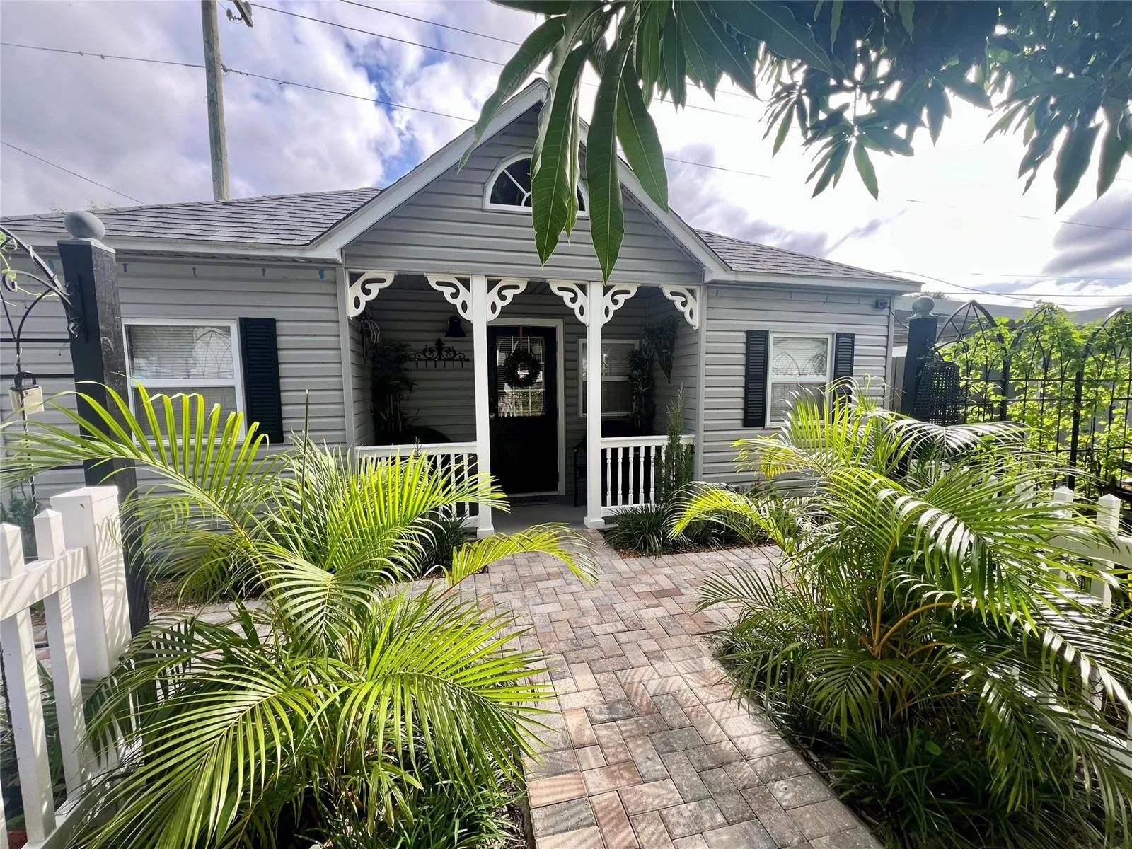12 SW 6th Street, Delray Beach, FL 33444