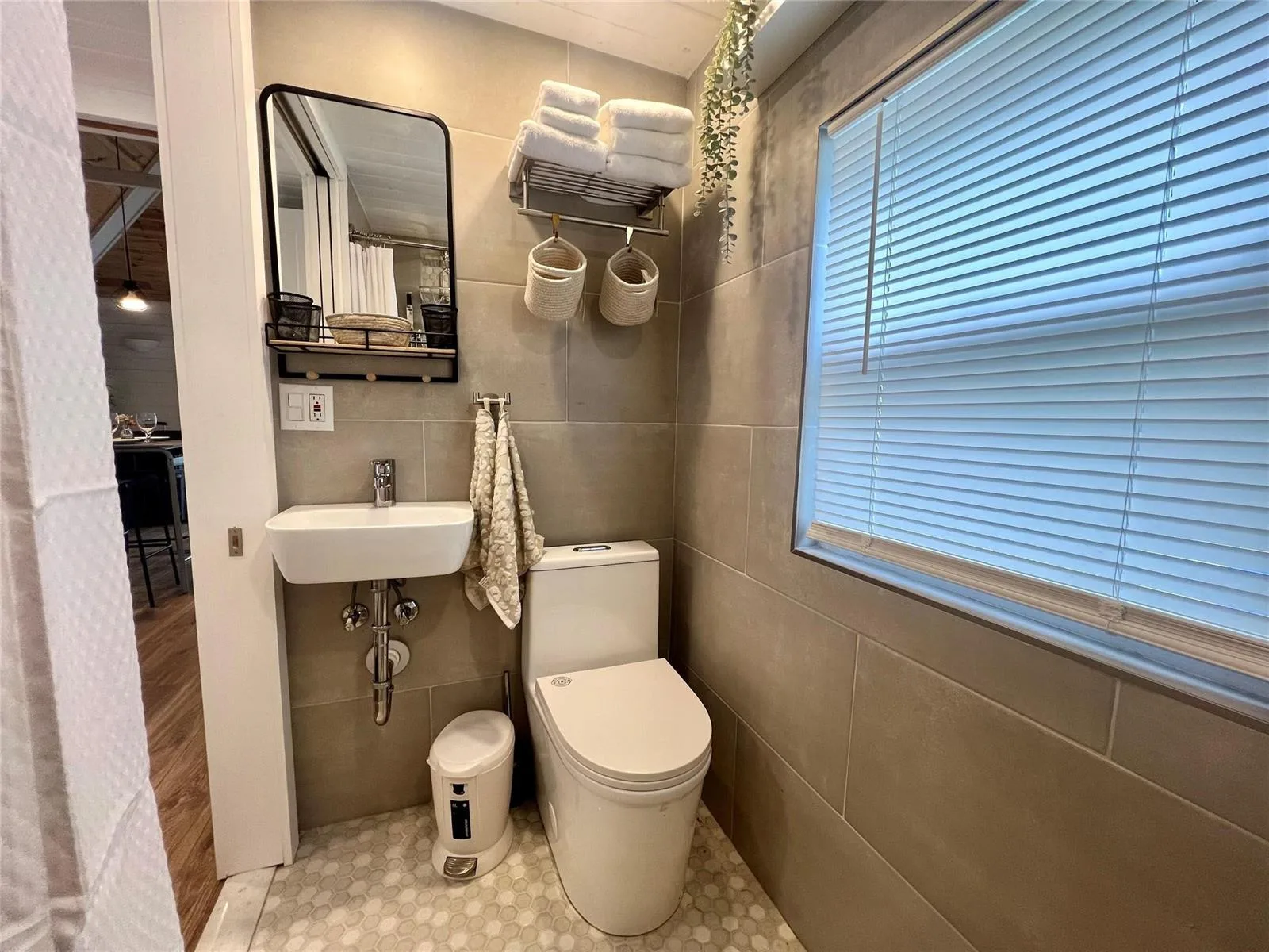 12 SW 6th Street, Delray Beach, FL 33444 photo 6