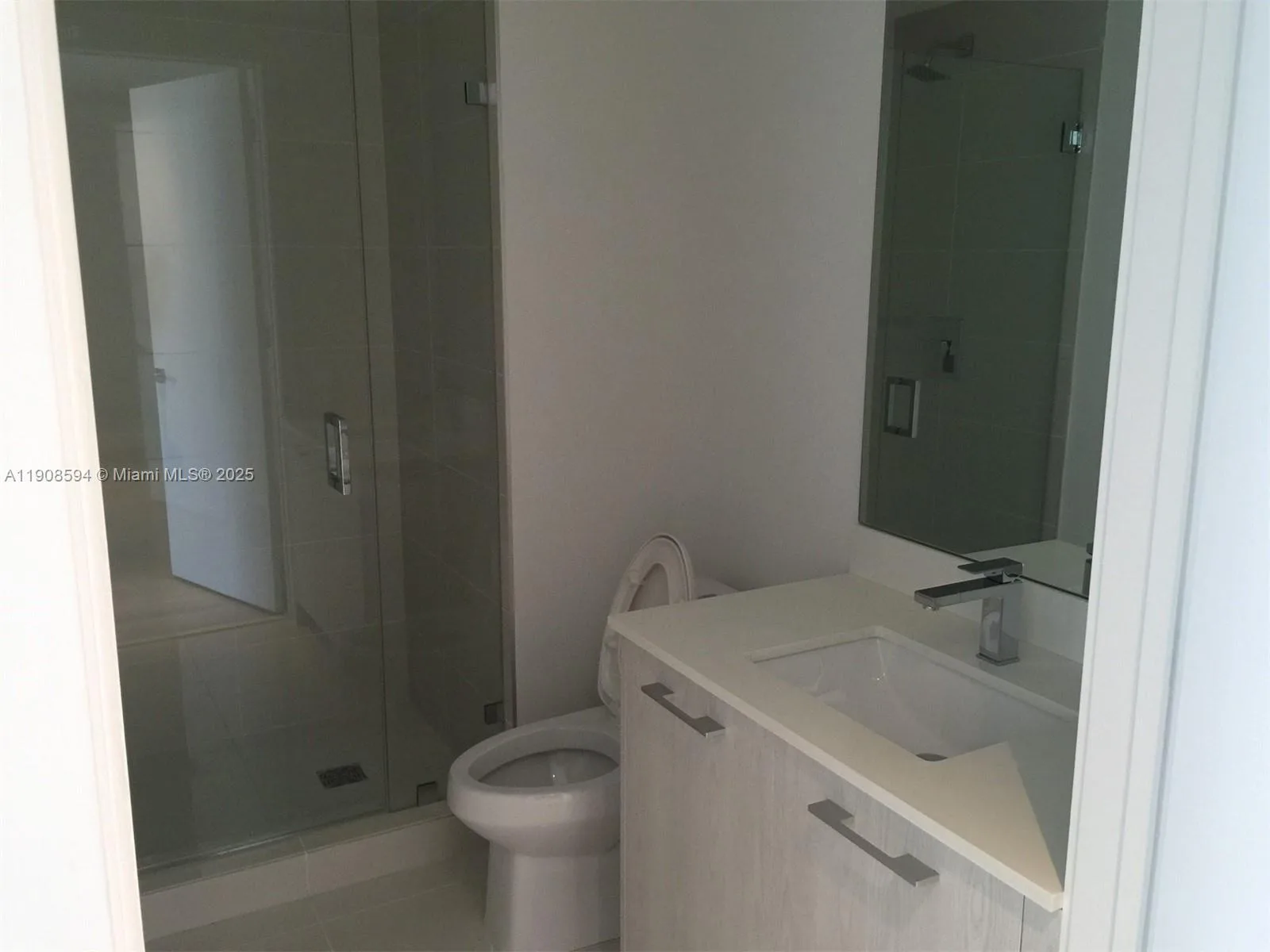 45 SW 9 st # 1402, Miami, FL 33131 photo 5