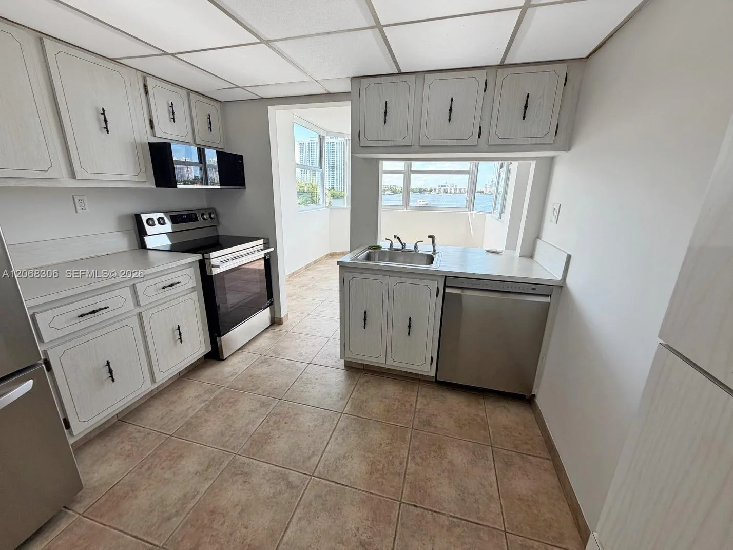 16546 NE 26th Ave # 4B, North Miami Beach, FL 33160 photo 12