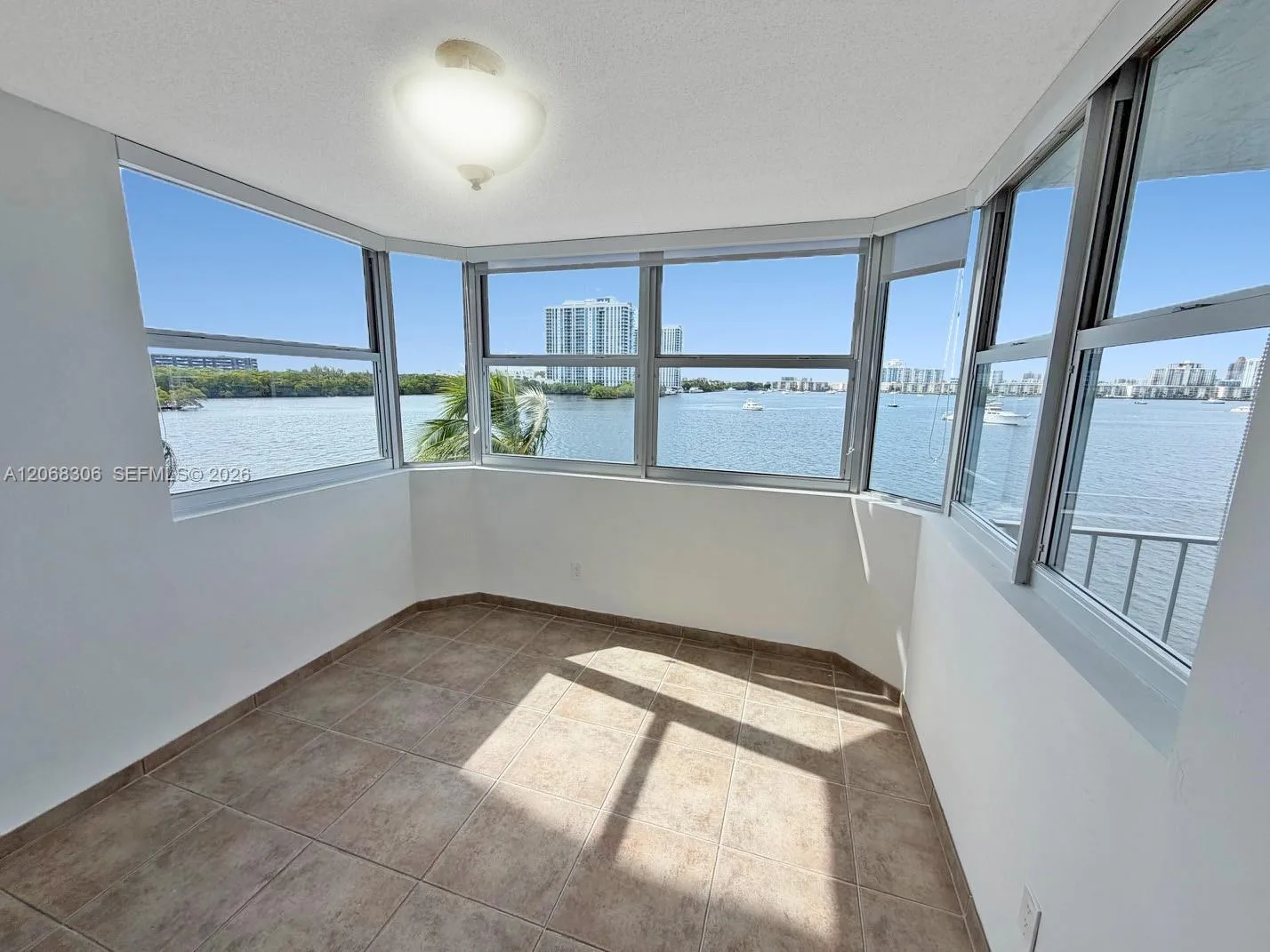 16546 NE 26th Ave # 4B, North Miami Beach, FL 33160 photo 4