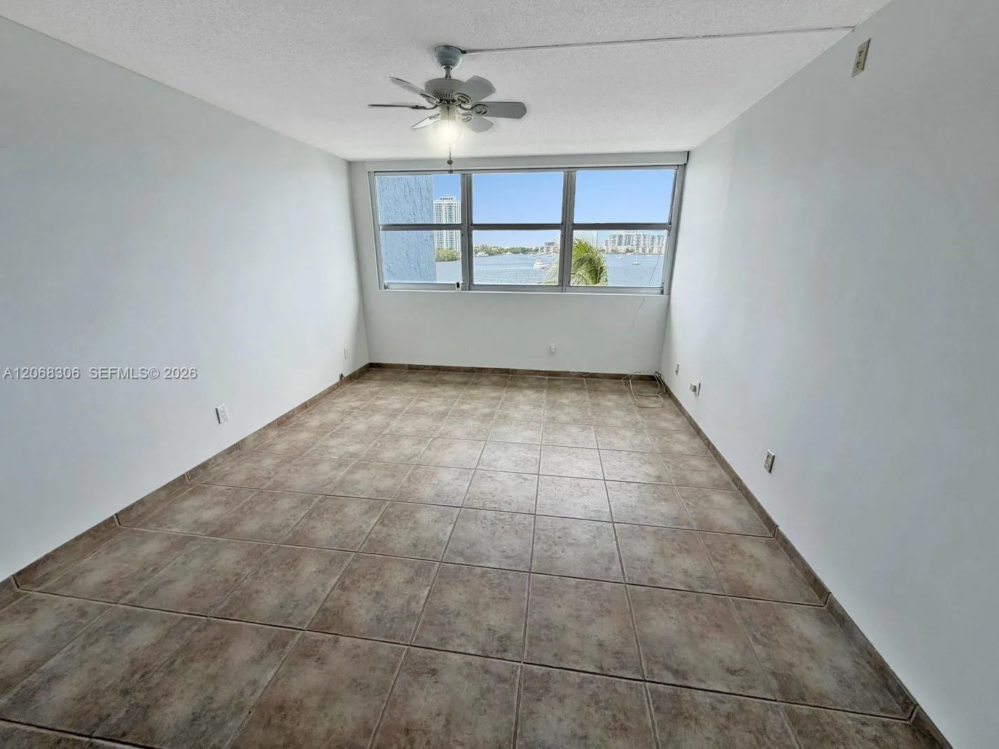 16546 NE 26th Ave # 4B, North Miami Beach, FL 33160 photo 9