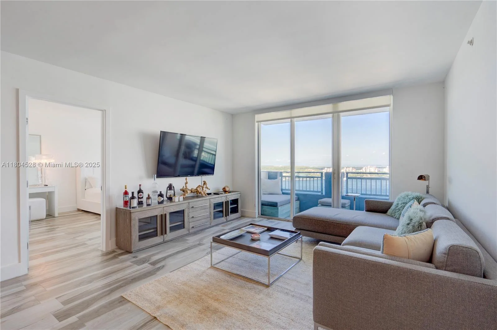 90 Alton Rd # 2010, Miami Beach, FL 33139 photo 6