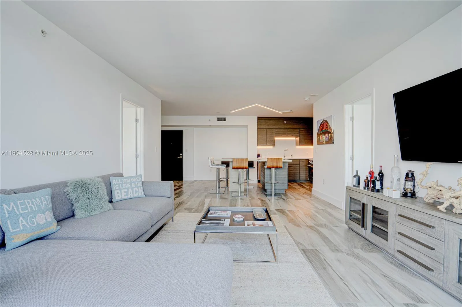 90 Alton Rd # 2010, Miami Beach, FL 33139 photo 7