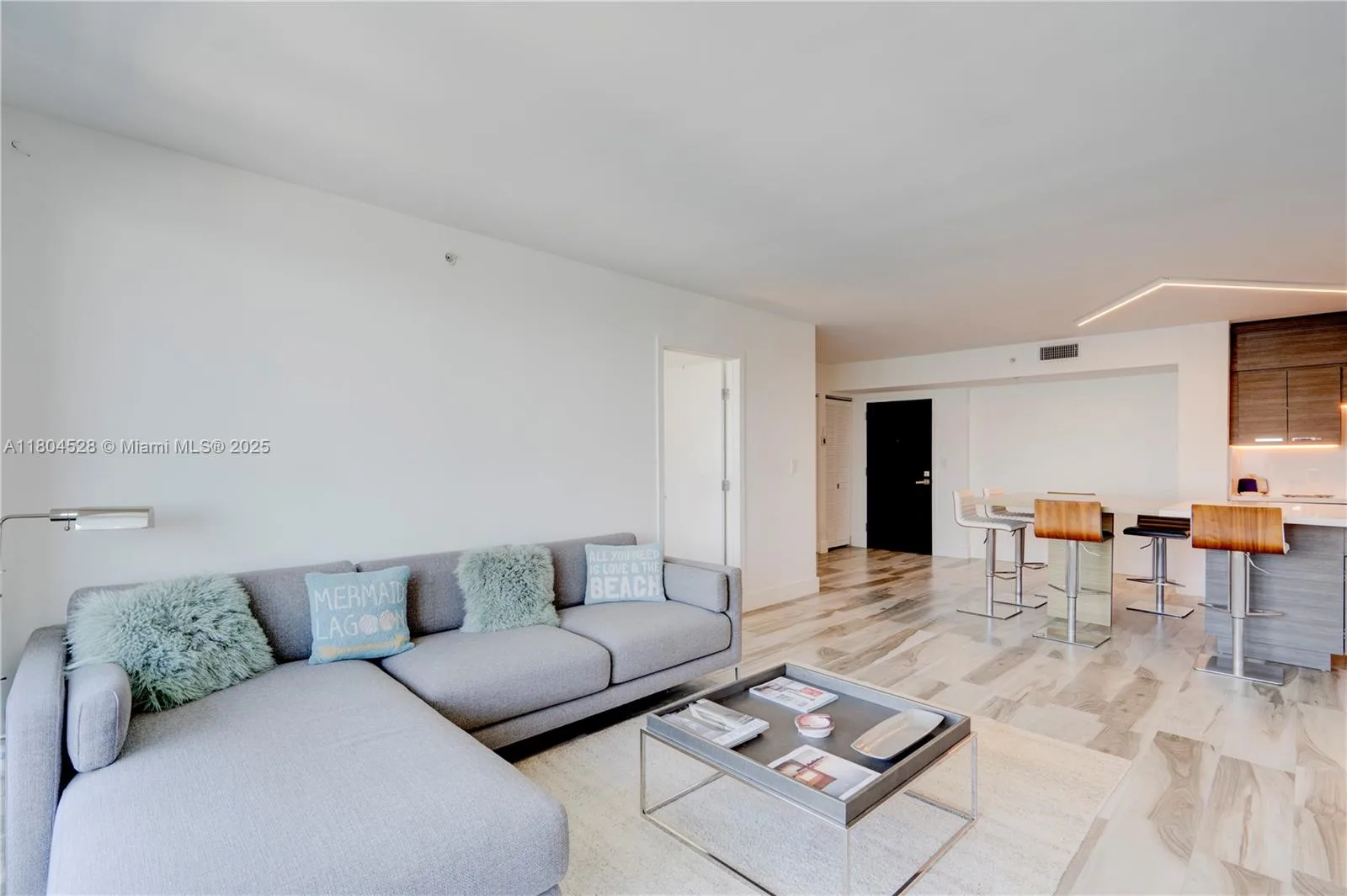 90 Alton Rd # 2010, Miami Beach, FL 33139 photo 8